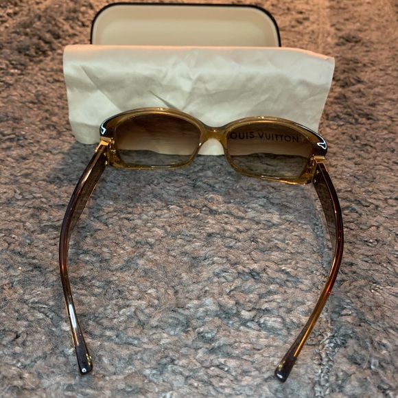 Louis Vuitton Soupcon GM Sunglasses Glitter Honey - Picture 5 of 8